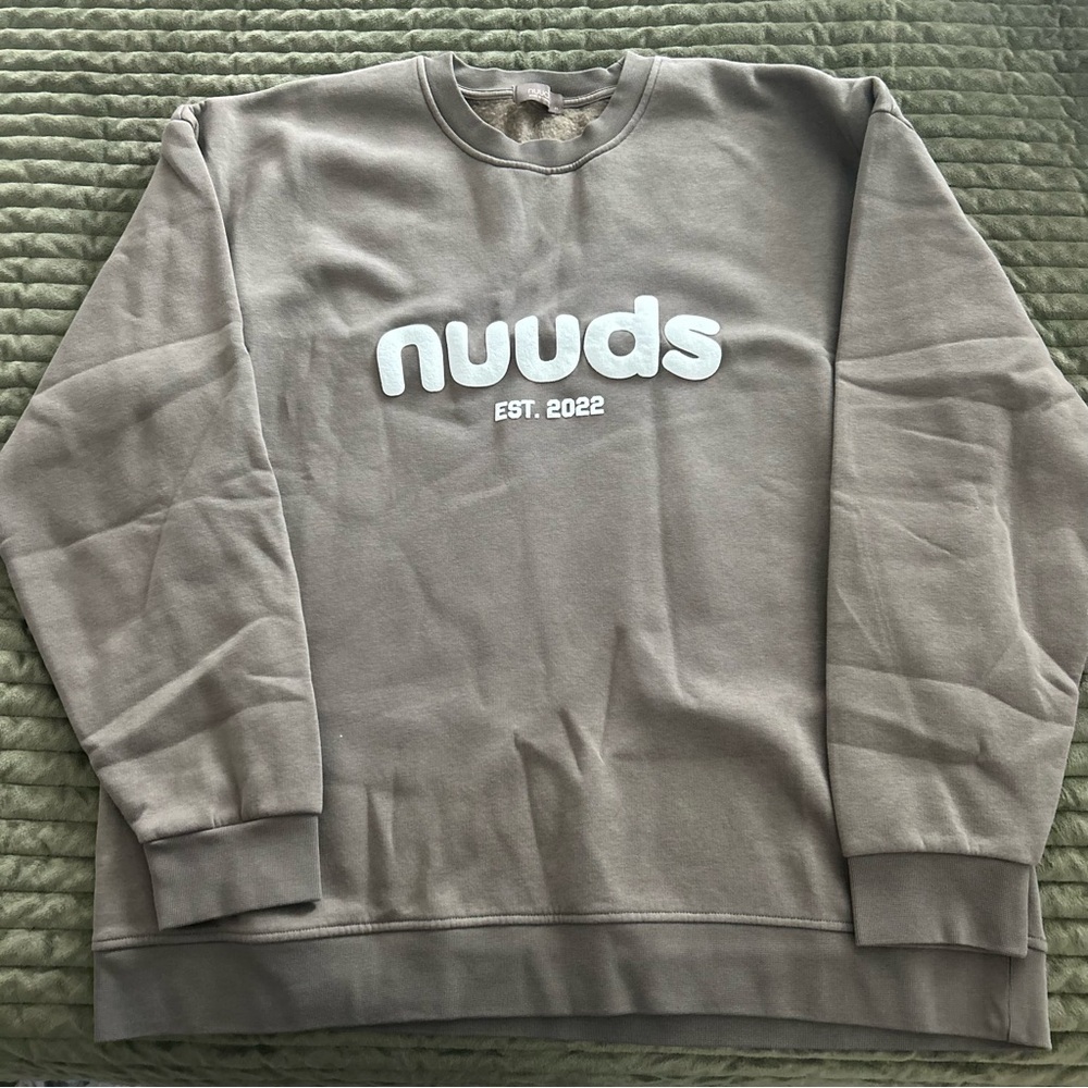 BRAND NEW Nuuds Limited Edition Birthday Sweatshirt Mocha XL Daryl Ann Denner